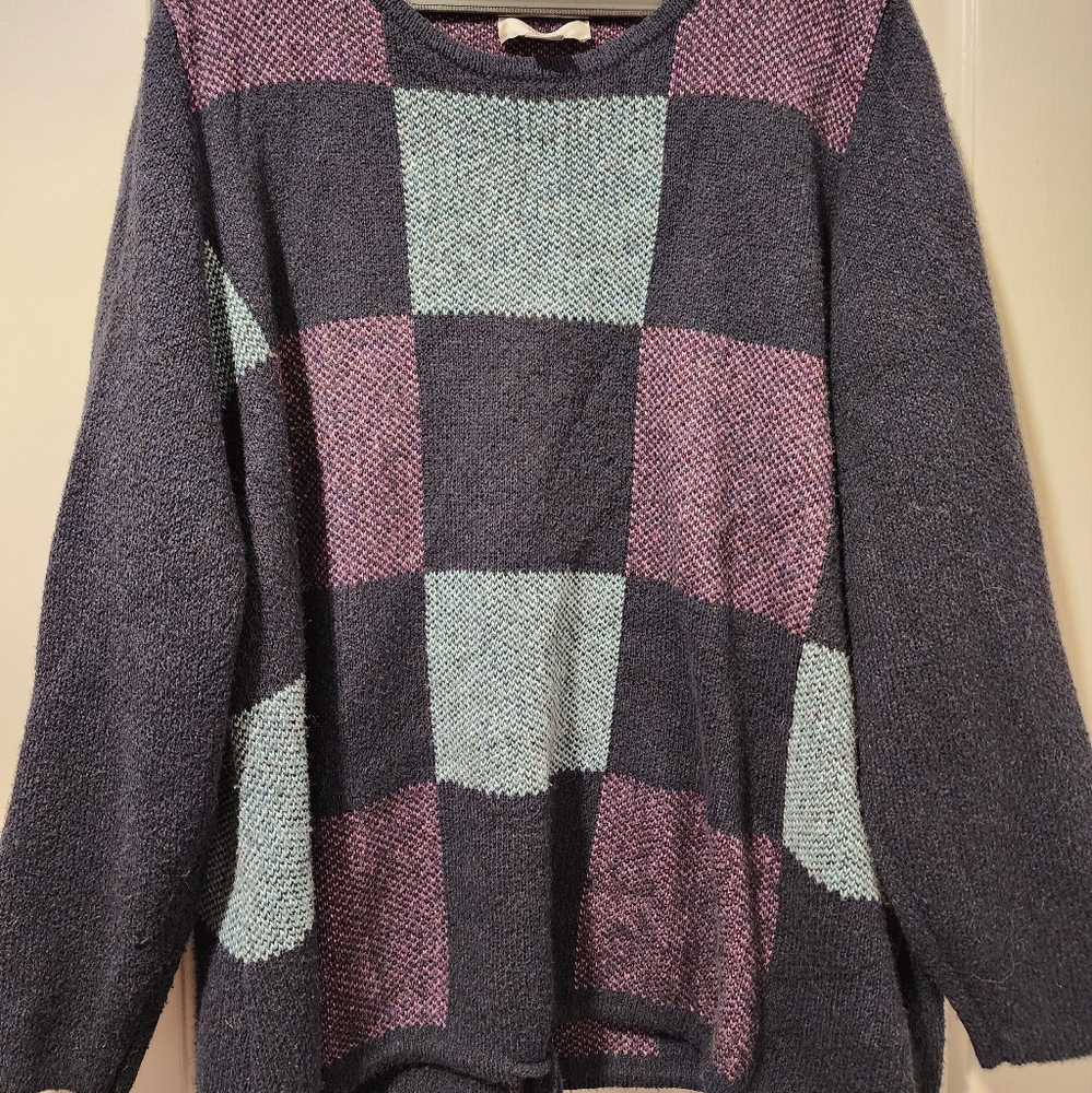 Women's plus size CJ Banks sweater